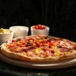 Jak zaprojektować menu pizzowego food trucka, żeby kolejka nie znikała przez cały sezon