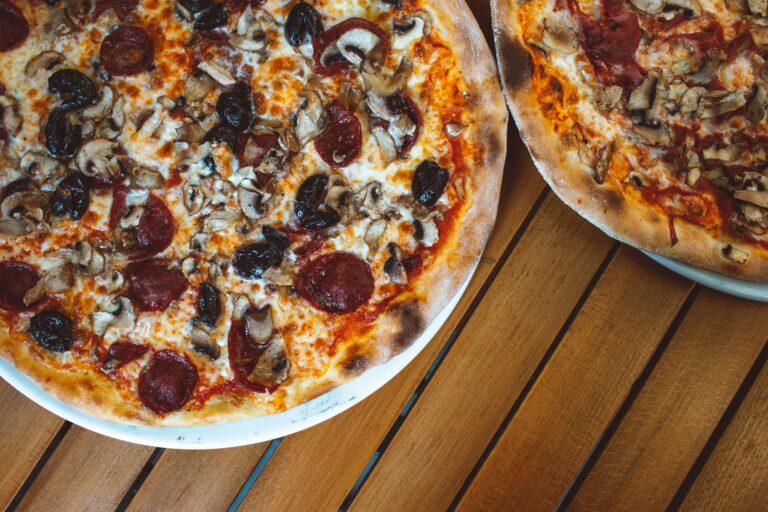 Kamień szamotowy czy stal do pizzy (baking steel)? Porównanie przewodzenia ciepła